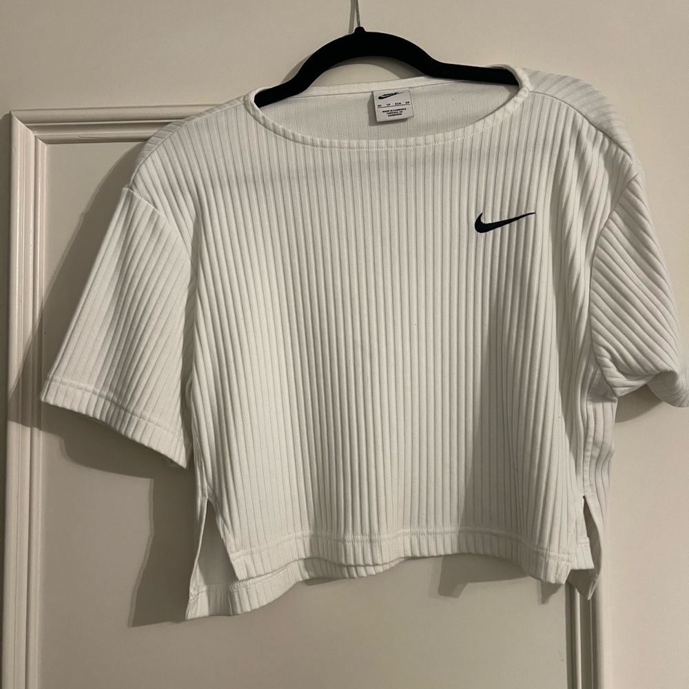 Nike Ribbed White Crop